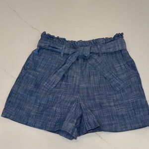 Hope & Henry Girls Size 6 NWOT Chambray tie Waist Blue Shorts